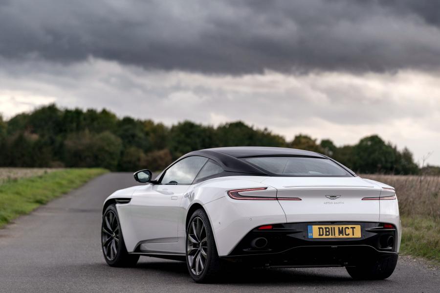  Aston Martin DB11 V8 2017 года  (UK) (фото 40 из 40)